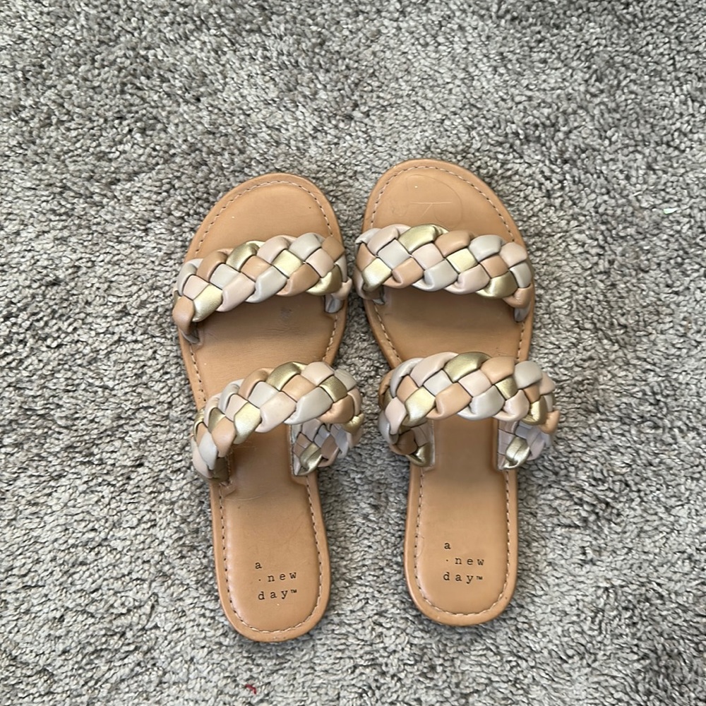 Size 6.5, Target